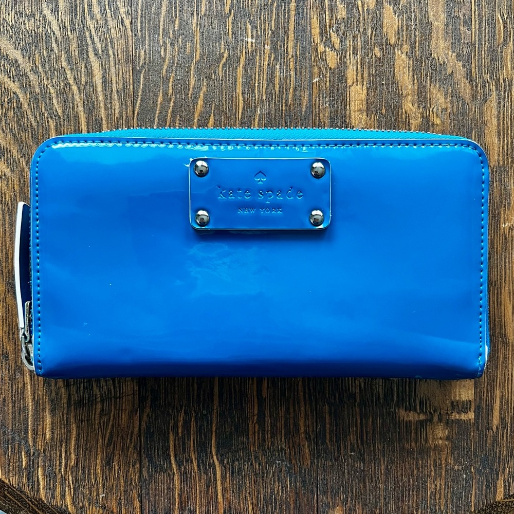 KATE SPADE Turquoise Zip Wallet
